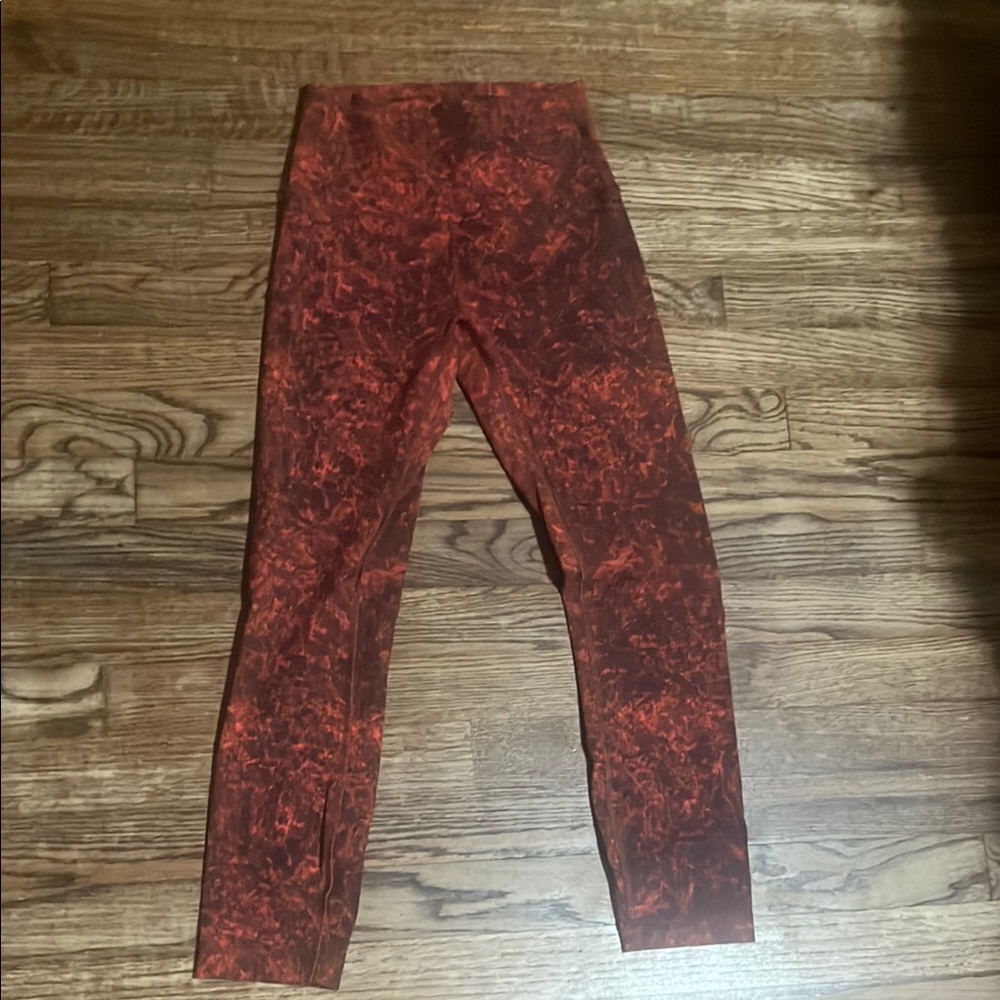 LULULEMON Red and Black Patterned Leggings
